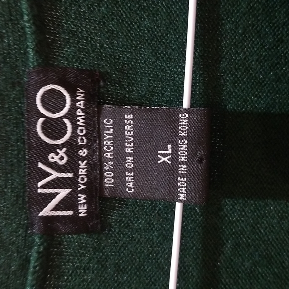 NY & CO Sweaters - Picture 3 of 5